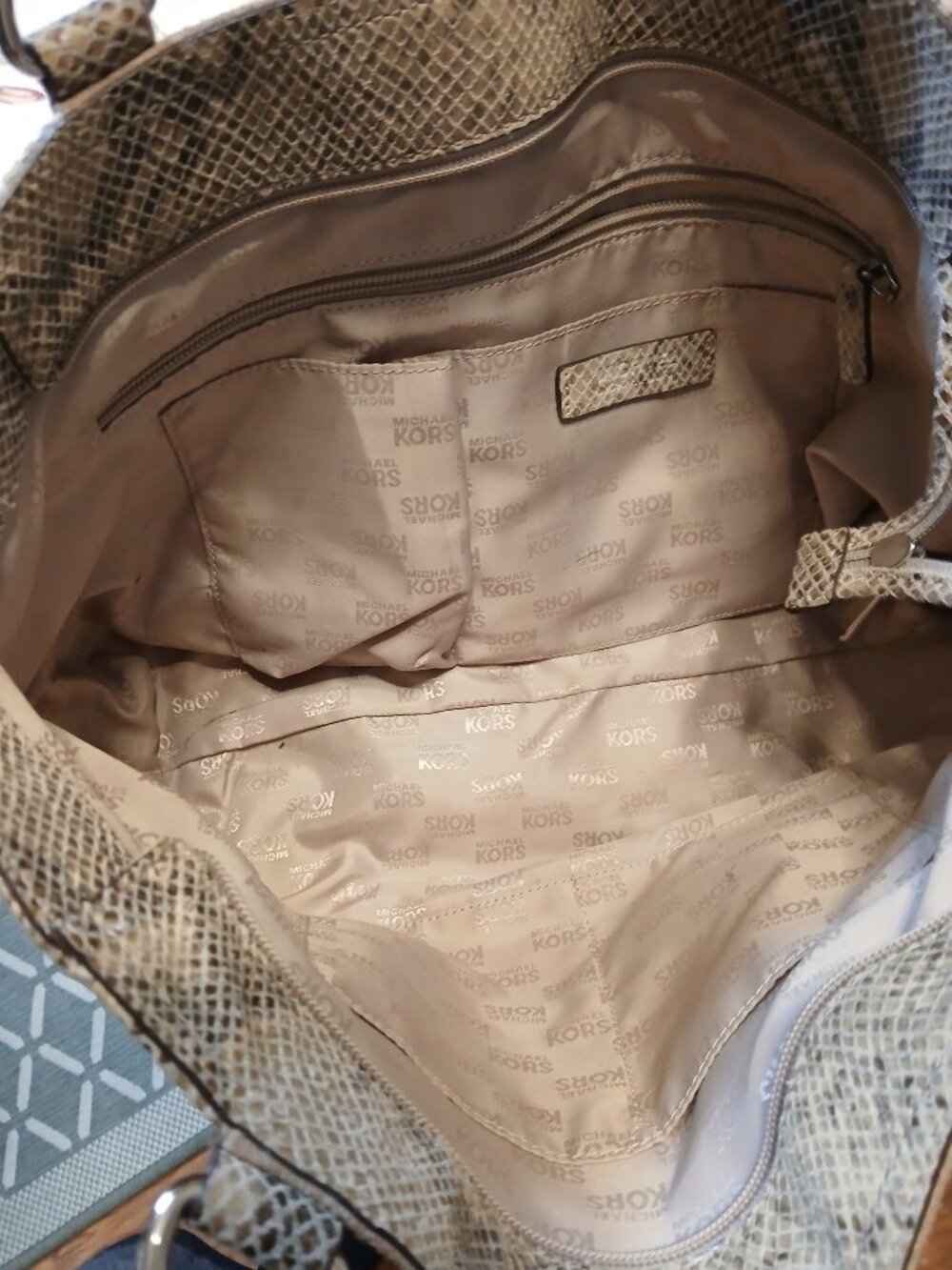 Michael Kors Snake Suede Bag - Picture 3 of 13